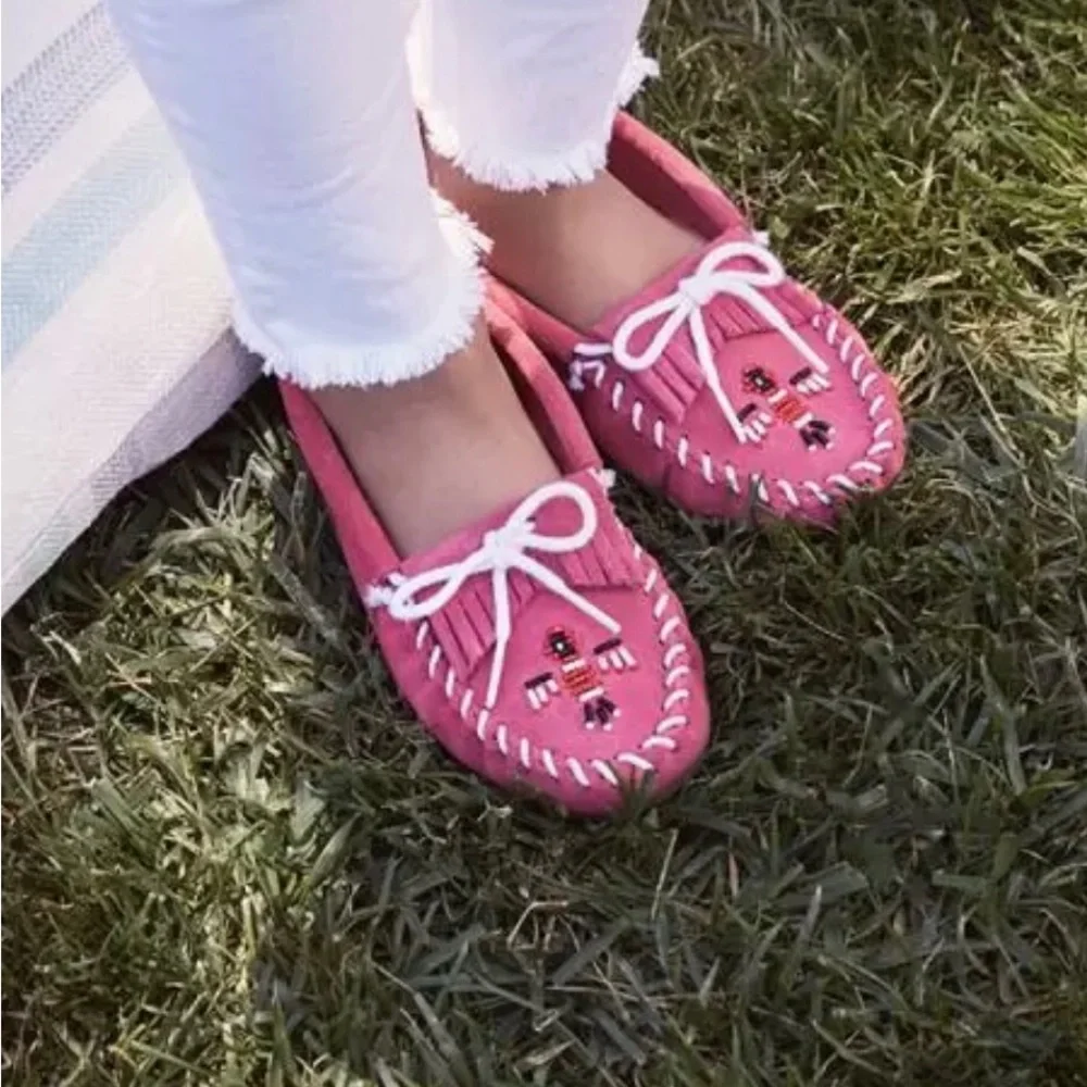 Minnetonka Girls Pink Thunderbird Beaded Moccasin Flats Size 2 Southwestern Boho